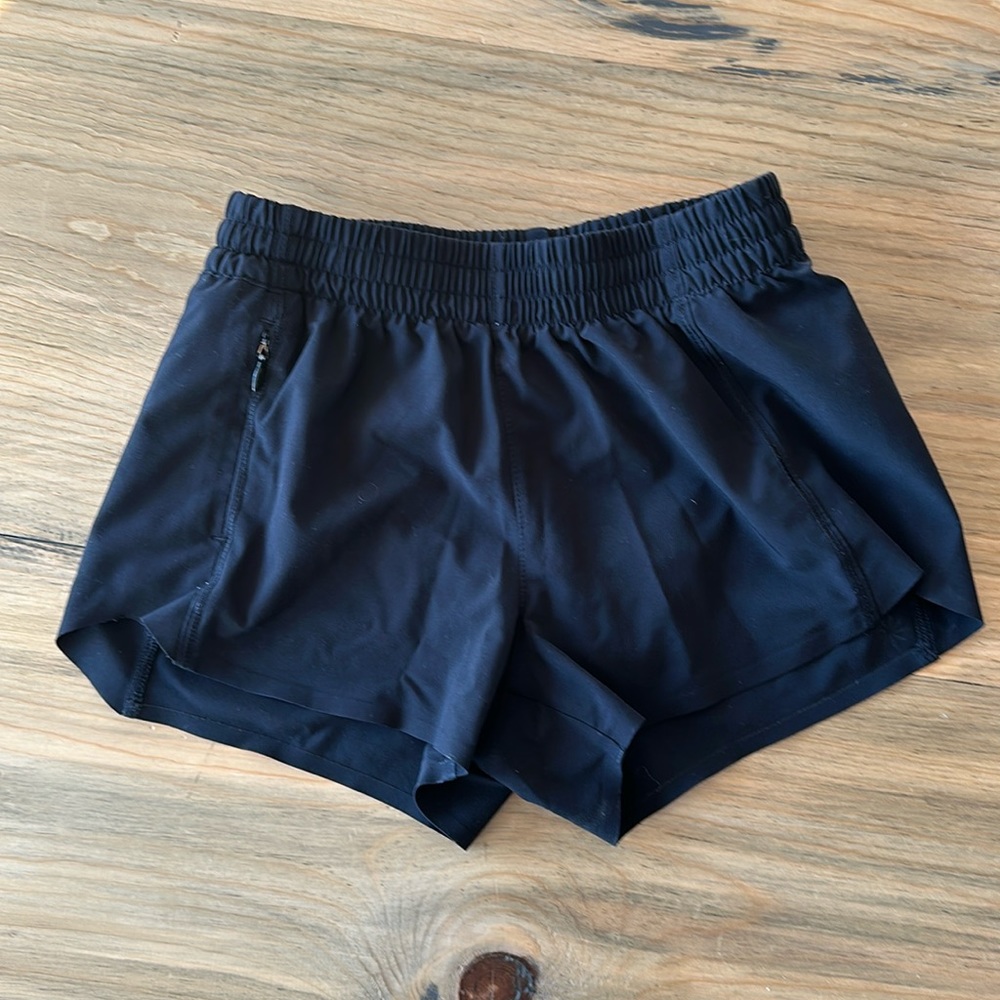 Athleta Girl Heart the Hustle 2.5” Shorts